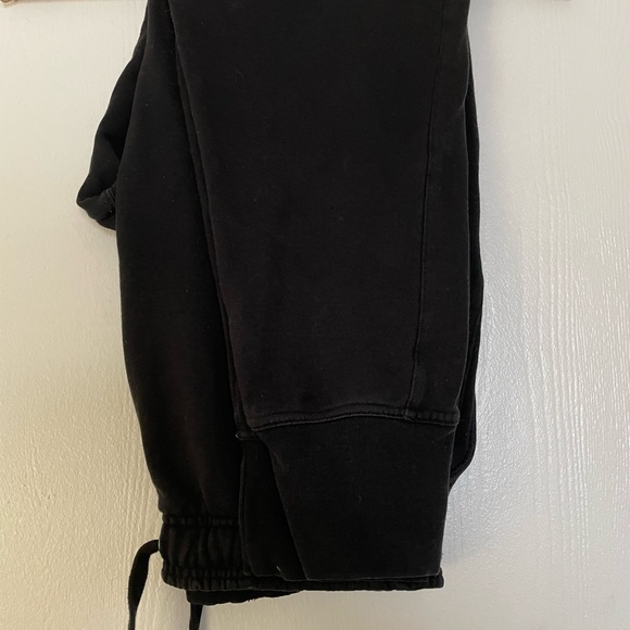 Men’s Reebok Joggers - Picture 2 of 2